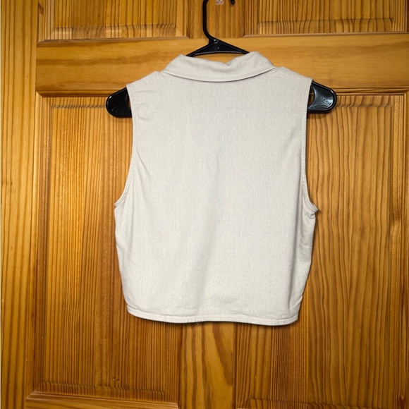 NWT Adorable forever 21  sleeveless collared
Button down summer beige linen crop - Picture 5 of 6